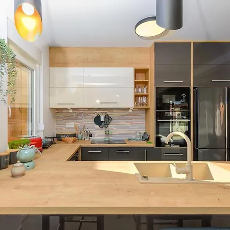 فيلة Ora By Istrialux