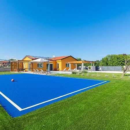 فيلة Ora By Istrialux Svetvinčenat