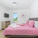 Ora By Istrialux Villa Svetvincenat